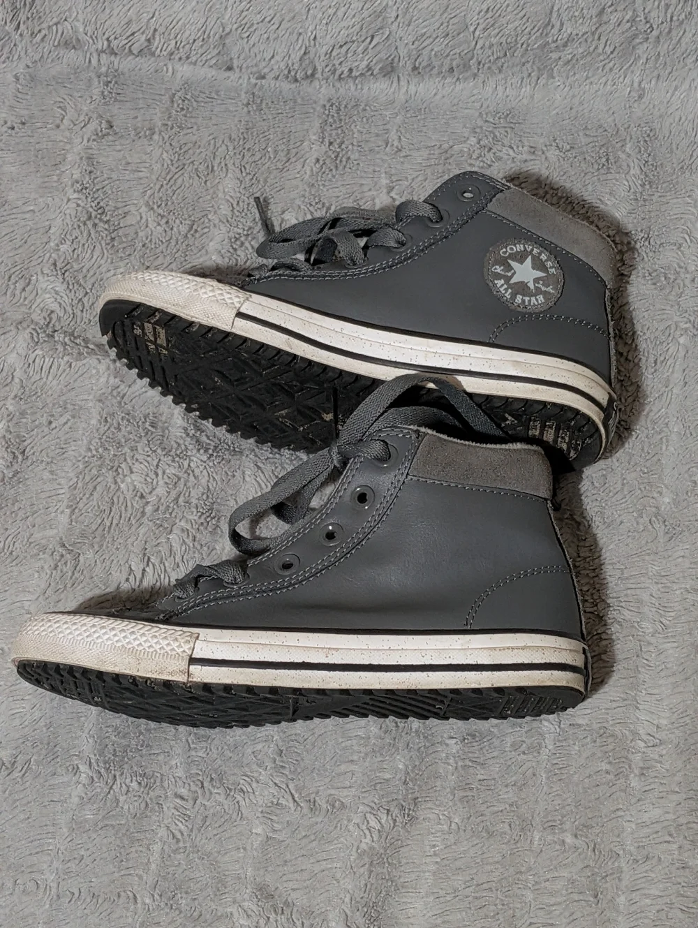 Converse Big Kids' Leather Gray All Star High-Top Sneakers Size 4
